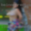 Looking women friends